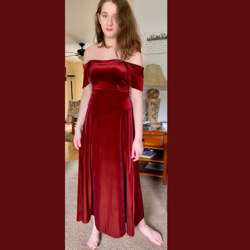 long soft red dress, Joyfolie